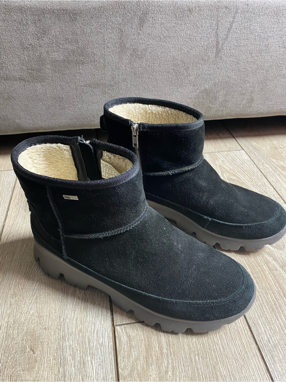 UGG Women's Palomar Waterproof Suede Sneaker Booties Black Charcoal Sz 10